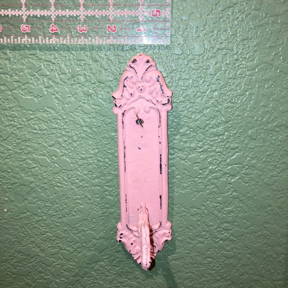Wall Decor Key Holder - Picture 5 of 5